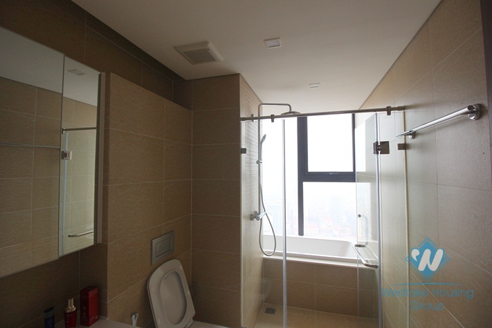 Luxury four bedrooms apartment for rent in Vinhome Metropolis, Ba Dinh district, Ha Noi.